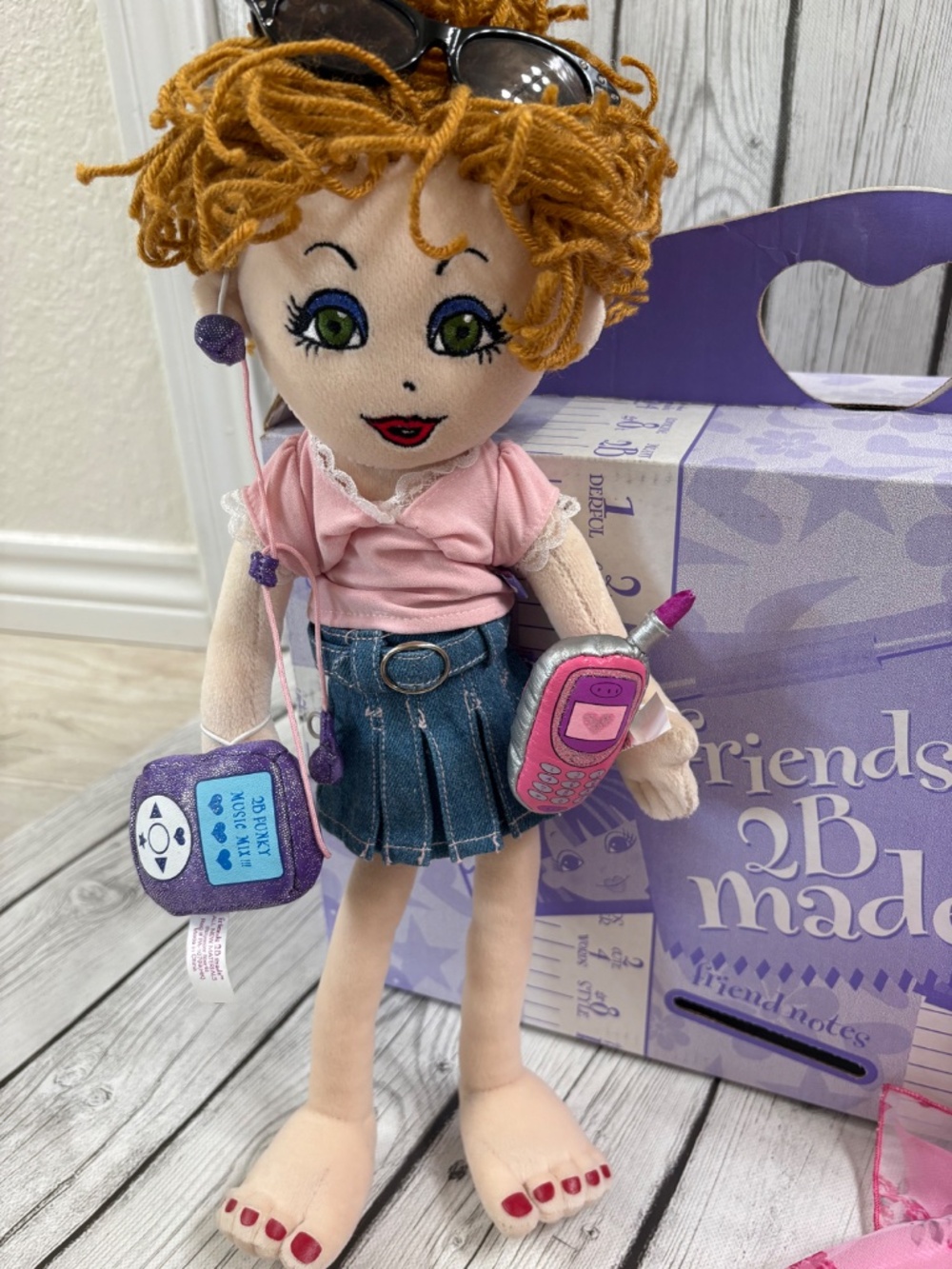 Mint 2006 2B Made Friends Anabella Doll Set w/ Box Certificate Extra Outfit